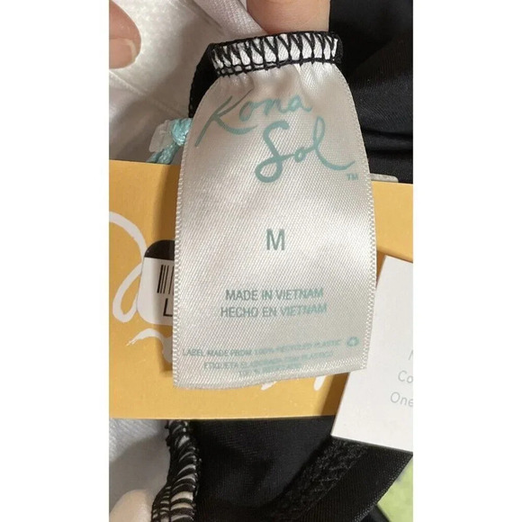 Kona Sol Women's Floral One Piece Swimsuit Green Pink Black Size Medium NEW - Picture 5 of 6